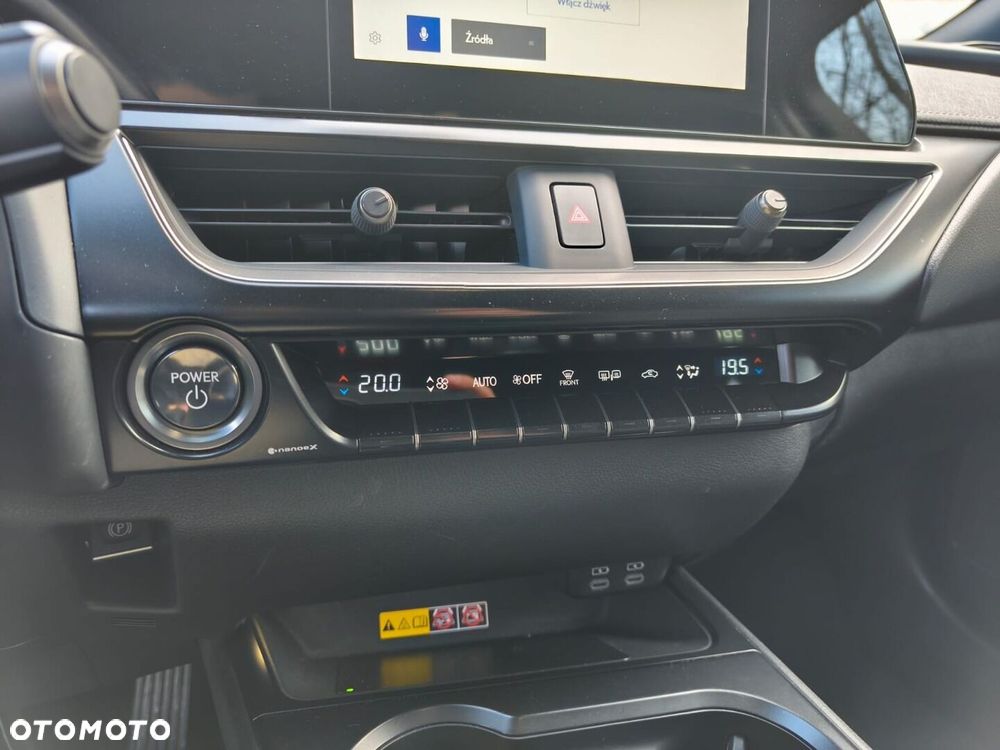 Lexus UX 250h GPF Business 2WD - 11