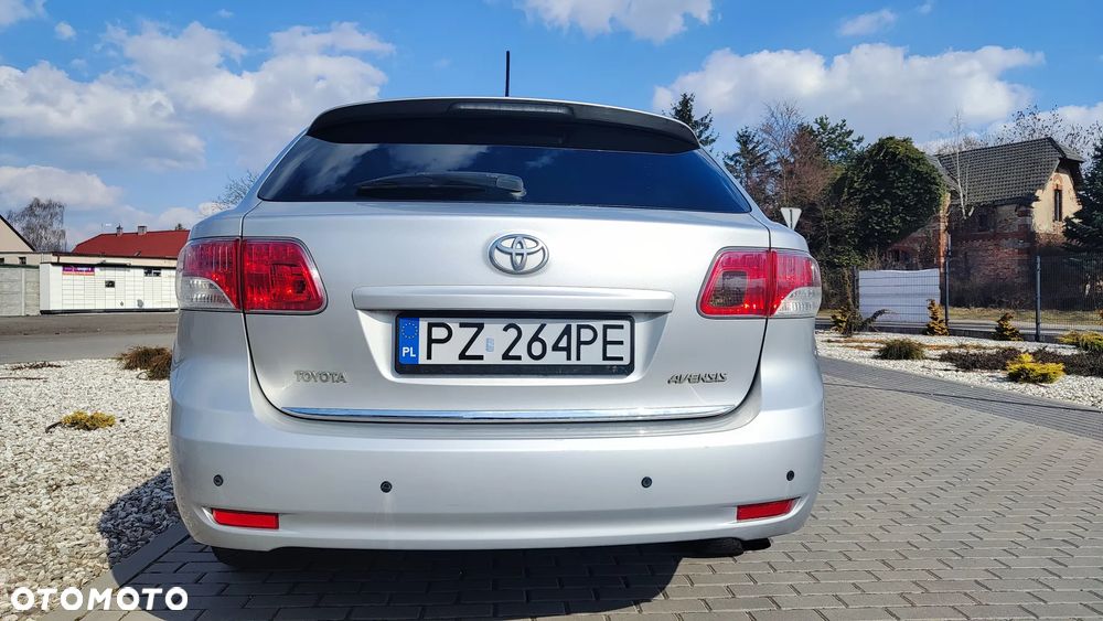 Toyota Avensis 2.0 D-4D Sol - 31