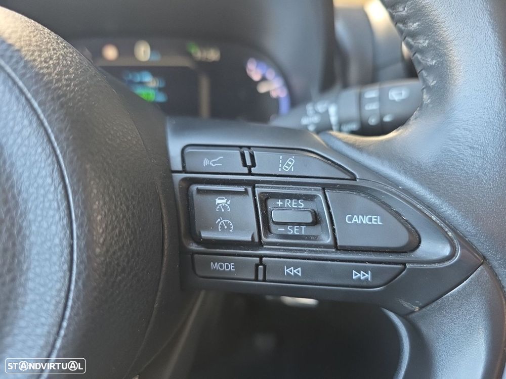 Toyota Yaris Cross 1.5 HDF Comfort Plus - 16