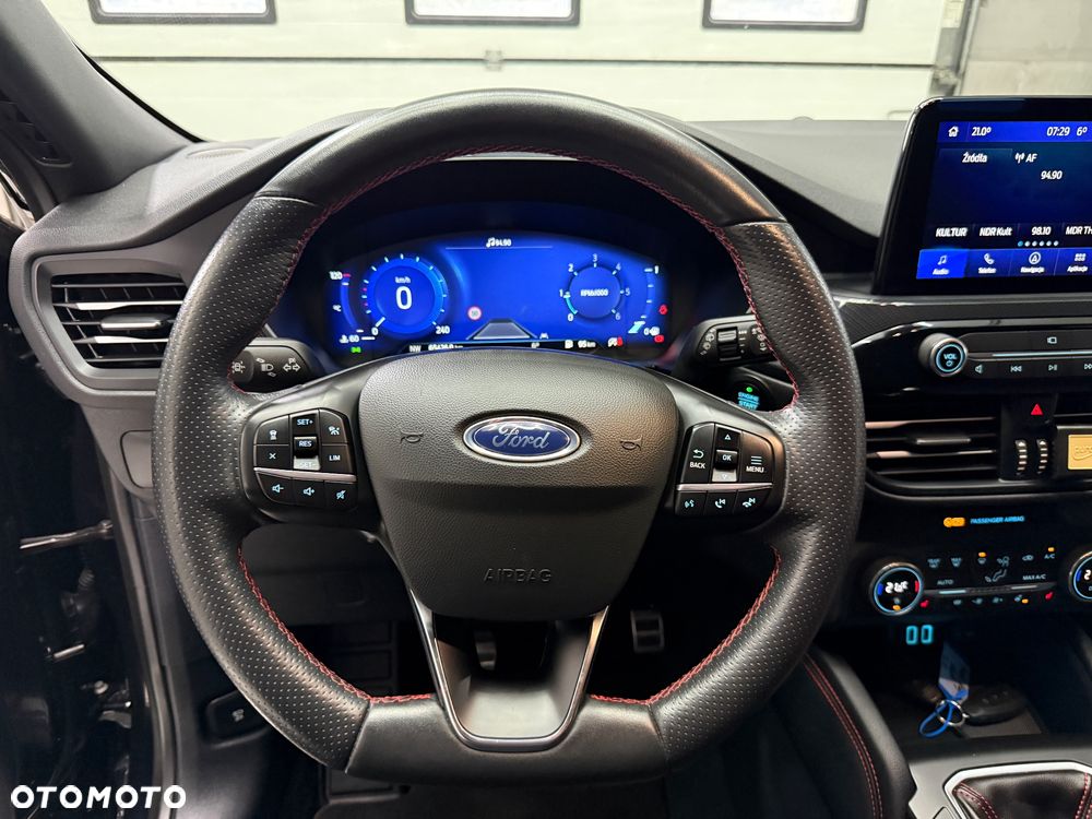 Ford Kuga 2.0 TDCi 2x4 ST-Line - 19