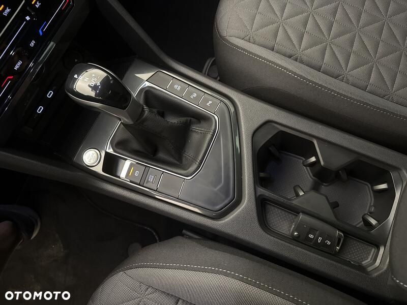 Volkswagen Tiguan - 17