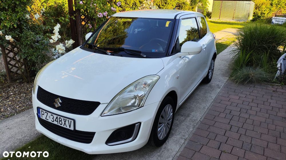 Suzuki Swift 1.2 Premium - 1