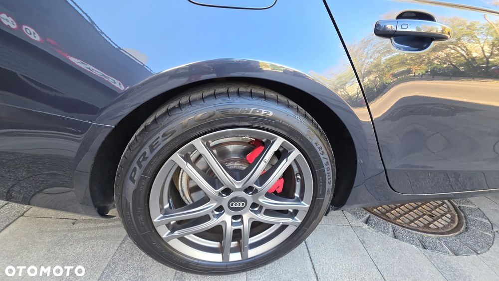 Audi A4 Avant 2.0 TDI - 9