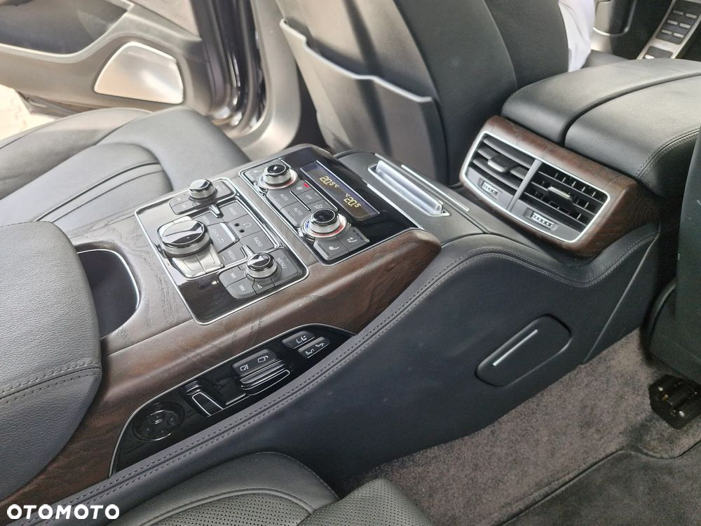 Audi A8 3.0 TDI clean diesel L Quattro - 15