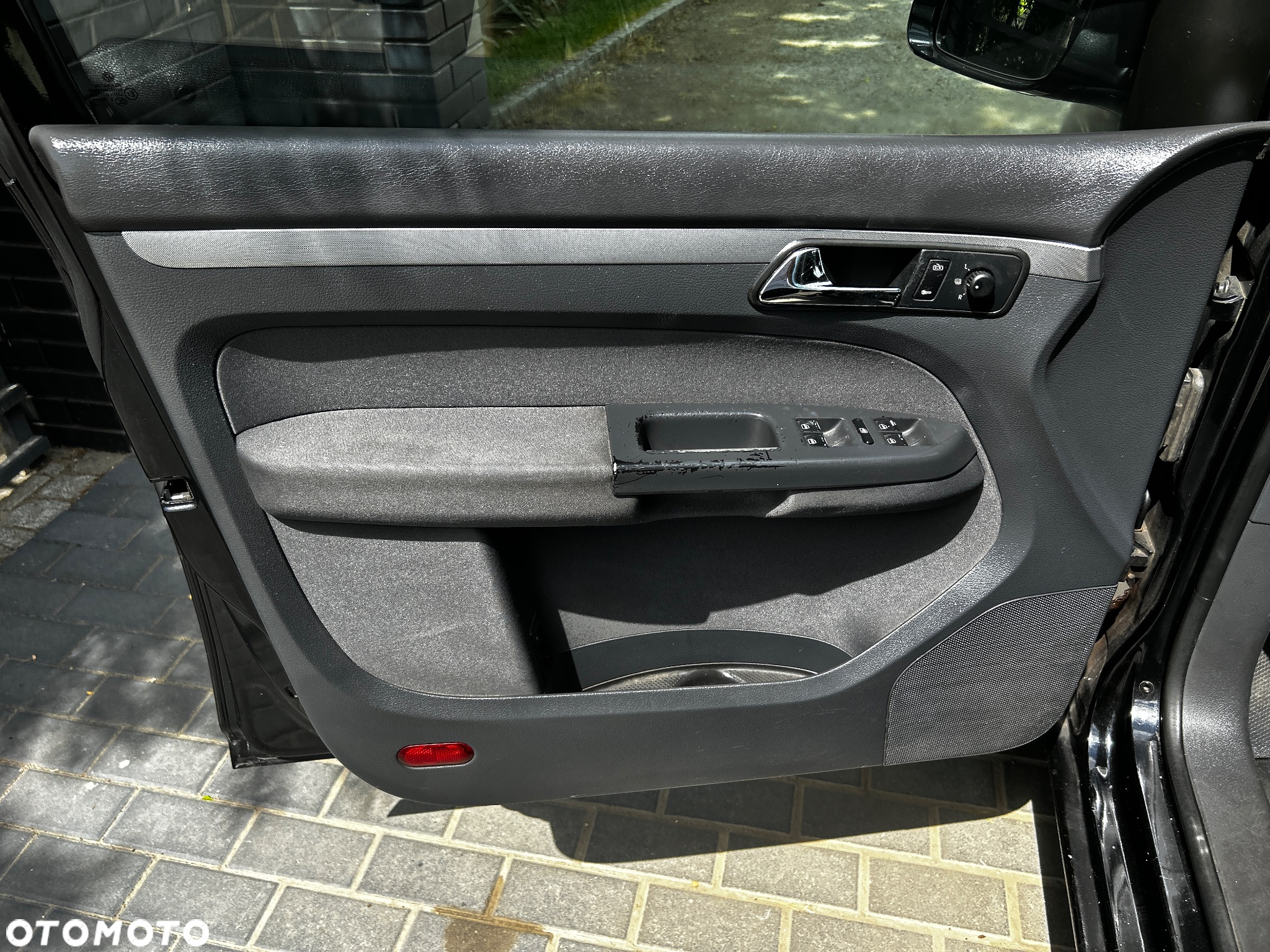 Volkswagen Touran 1.6 FSI Trendline - 21