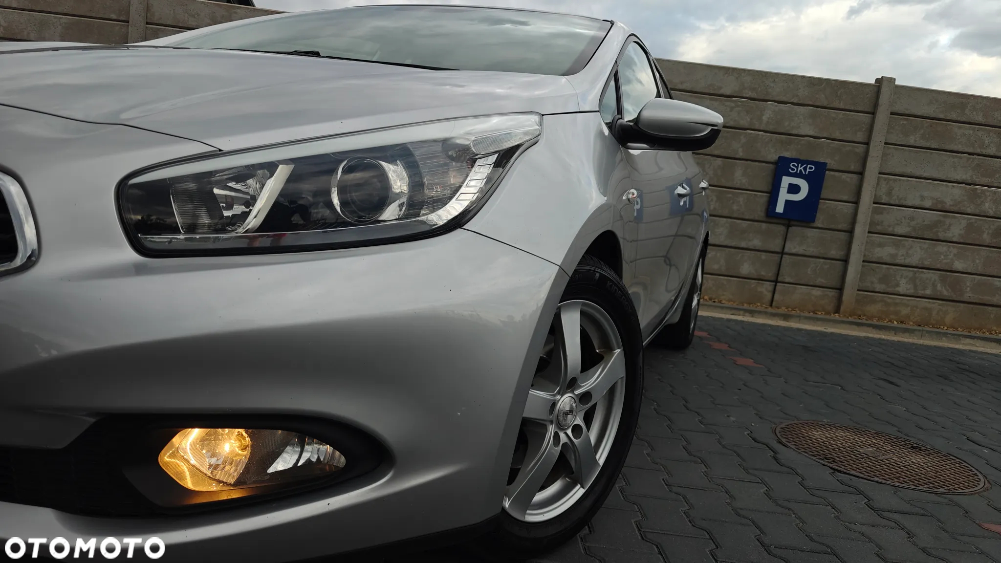 Kia Ceed Cee'd 1.4 CRDi M - 12