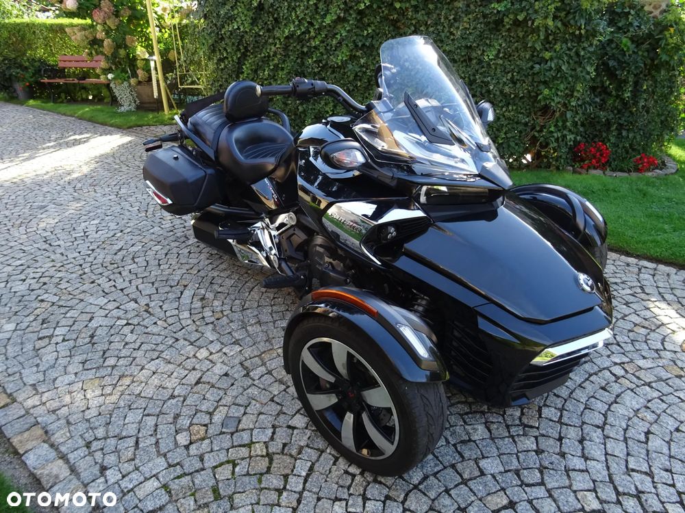 Can-Am Spyder - 27