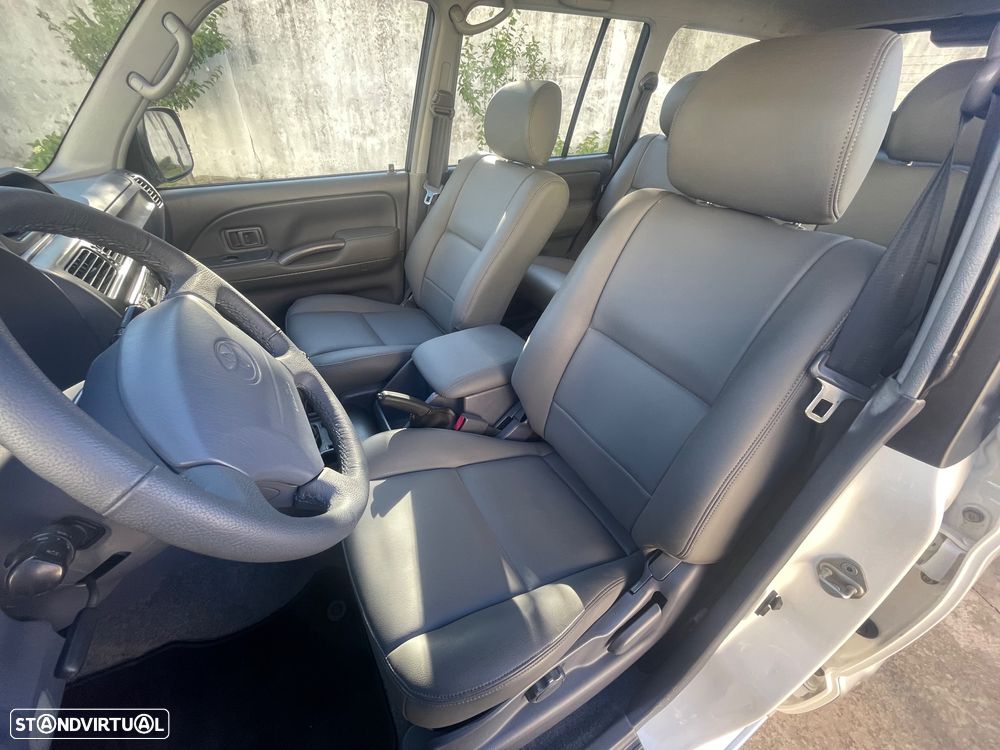Toyota Land Cruiser Prado - 14