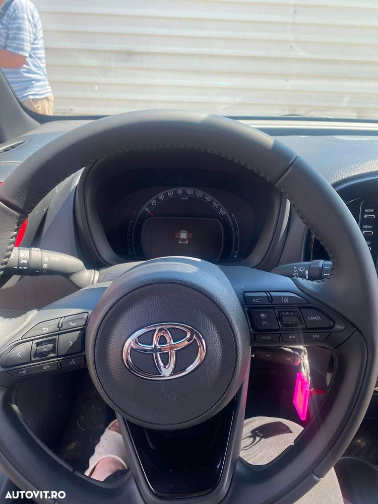 Toyota Aygo X 1.0l MT Active - 26