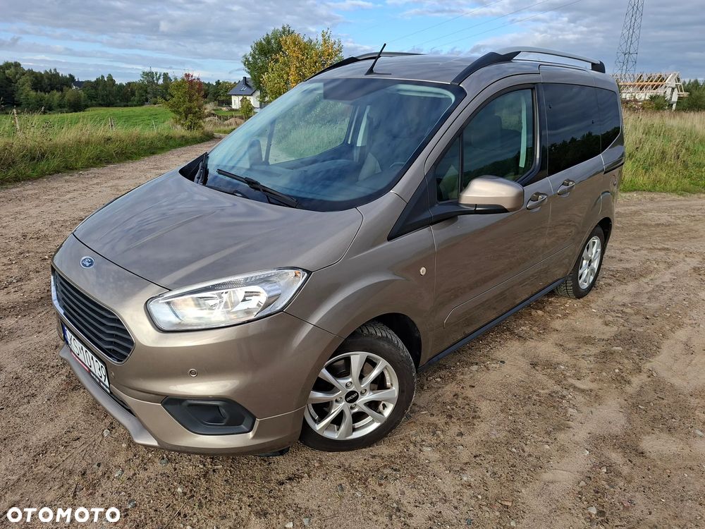 Ford Tourneo Courier 1.0 EcoBoost Titanium - 9