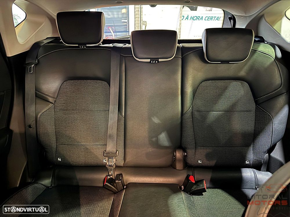 Renault Captur 1.0 TCe Intens - 37