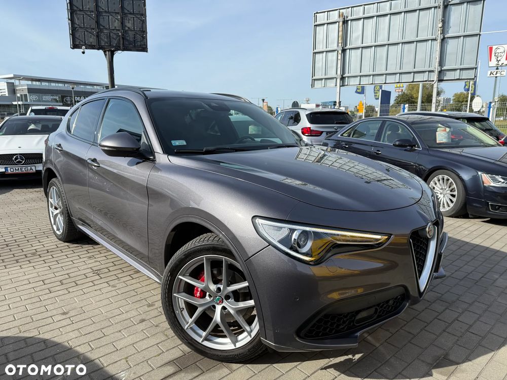 Alfa Romeo Stelvio - 3