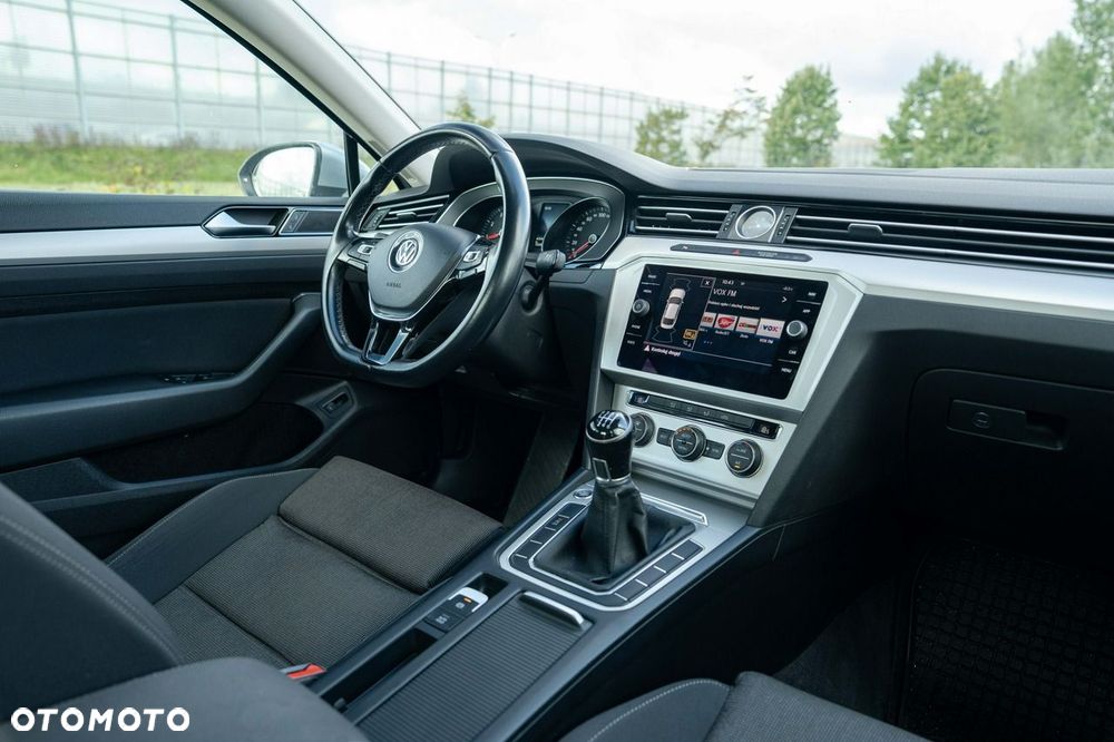 Volkswagen Passat 1.4 TSI ACT (BlueMotion Technology) Comfortline - 22