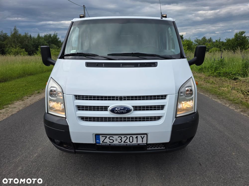 Ford Transit 2.2 TDCI 6 osobowy - 23