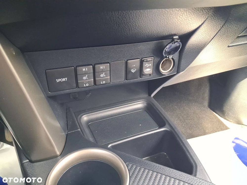 Toyota RAV4 2.0 Premium - 19
