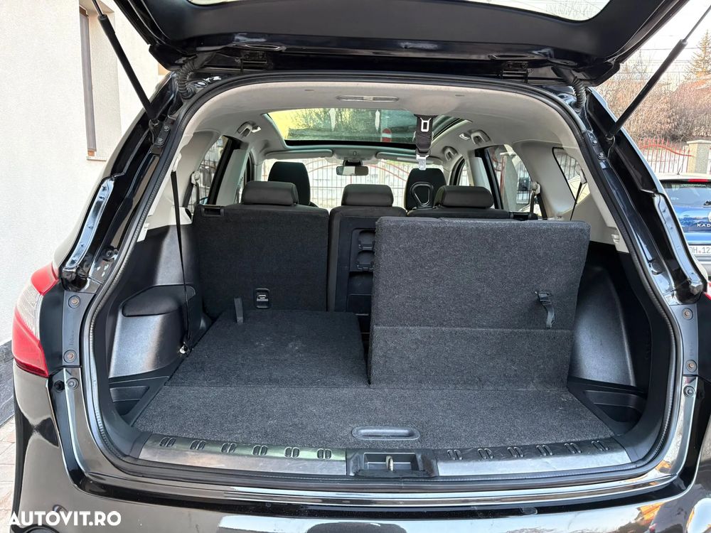 Nissan Qashqai+2 - 8