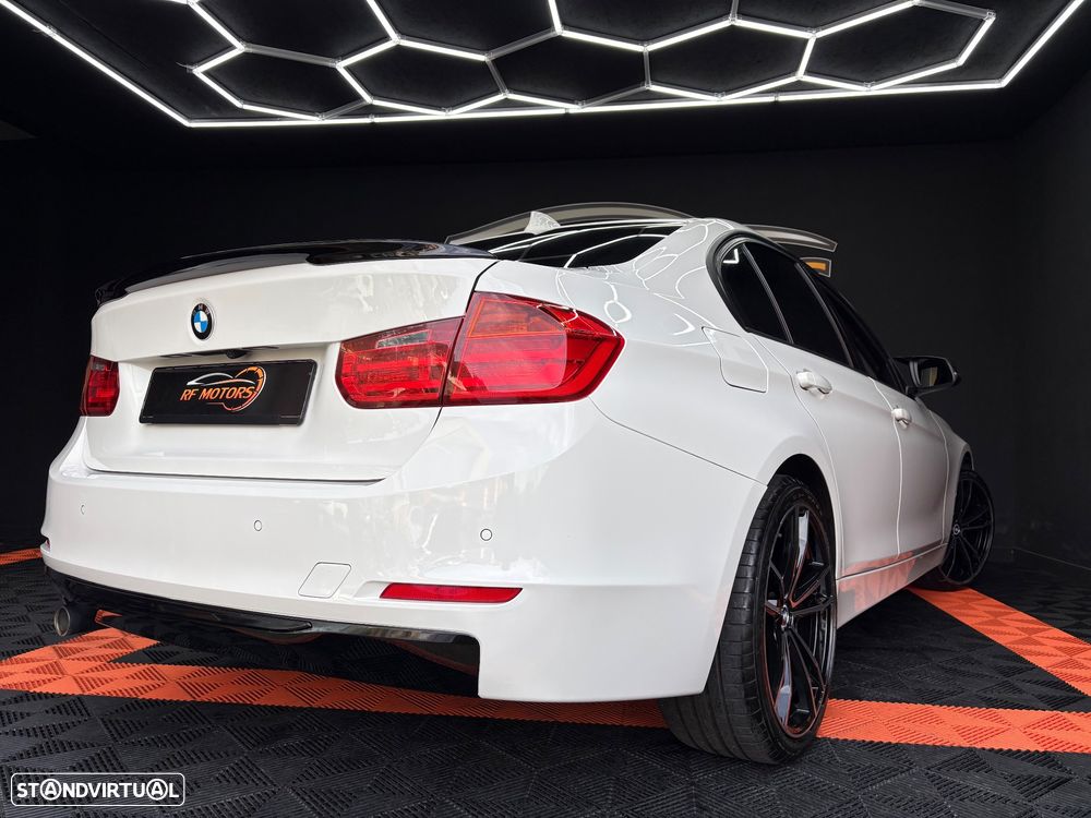 BMW 318 d Aut. Blue Performance Sport Line - 31