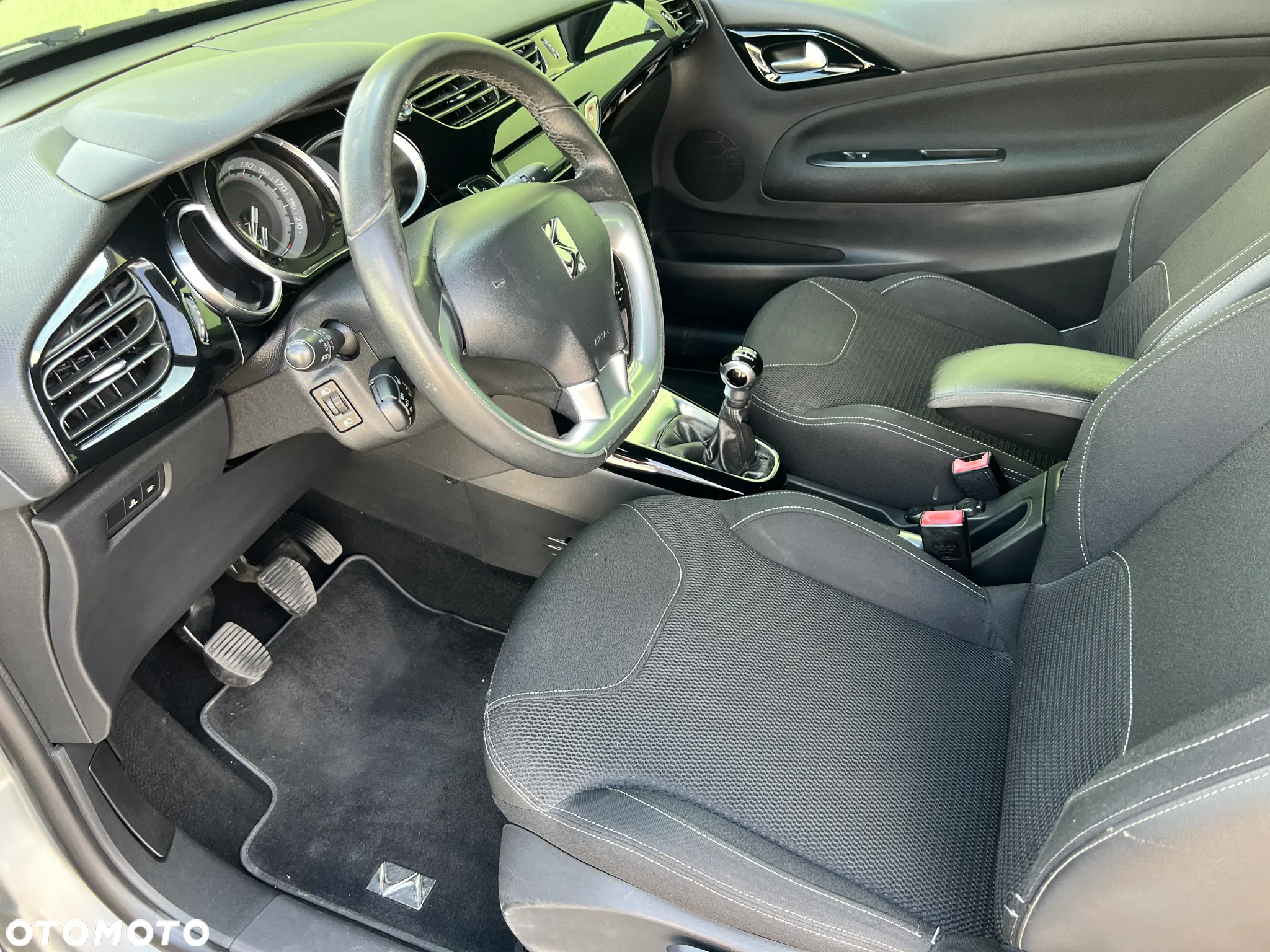 Citroën DS3 - 10