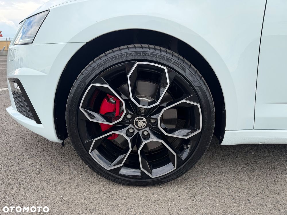 Skoda Octavia 2.0 TSI RS - 31