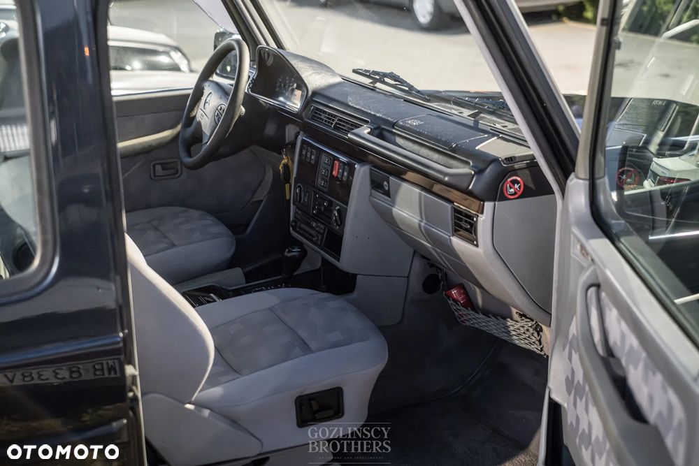 Mercedes-Benz Klasa G 320 - 24