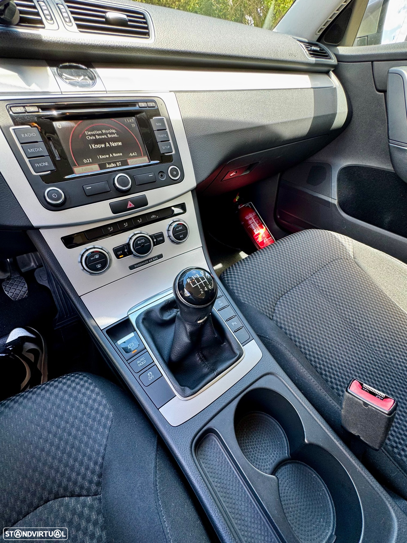 VW Passat Variant 1.6 TDI BlueMotion - 26