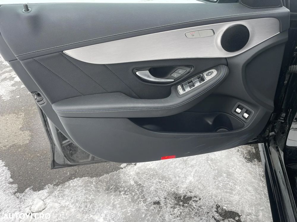 Mercedes-Benz C 300 e 9G-TRONIC AMG Line - 10