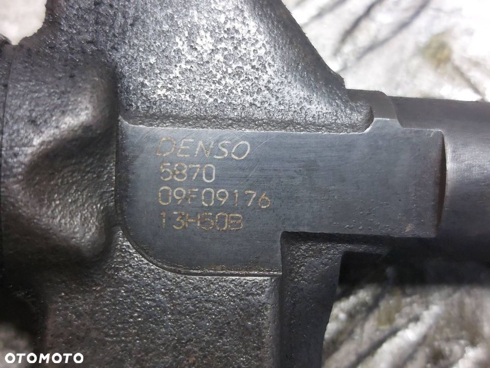 WTRYSKIWACZ KOMPLET MAZDA MPV II 2.0 D 5870 13H50B - 5