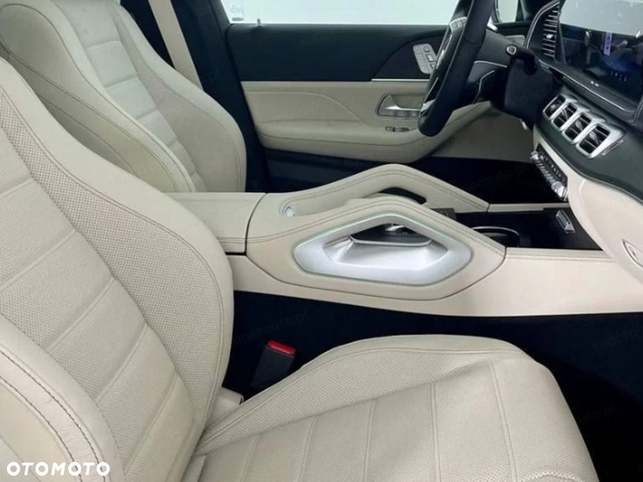 Mercedes-Benz GLE - 12