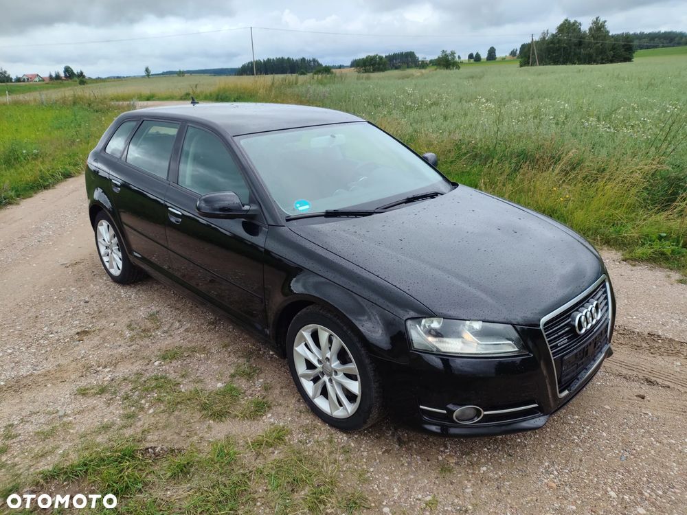 Audi A3 Sportback - 2