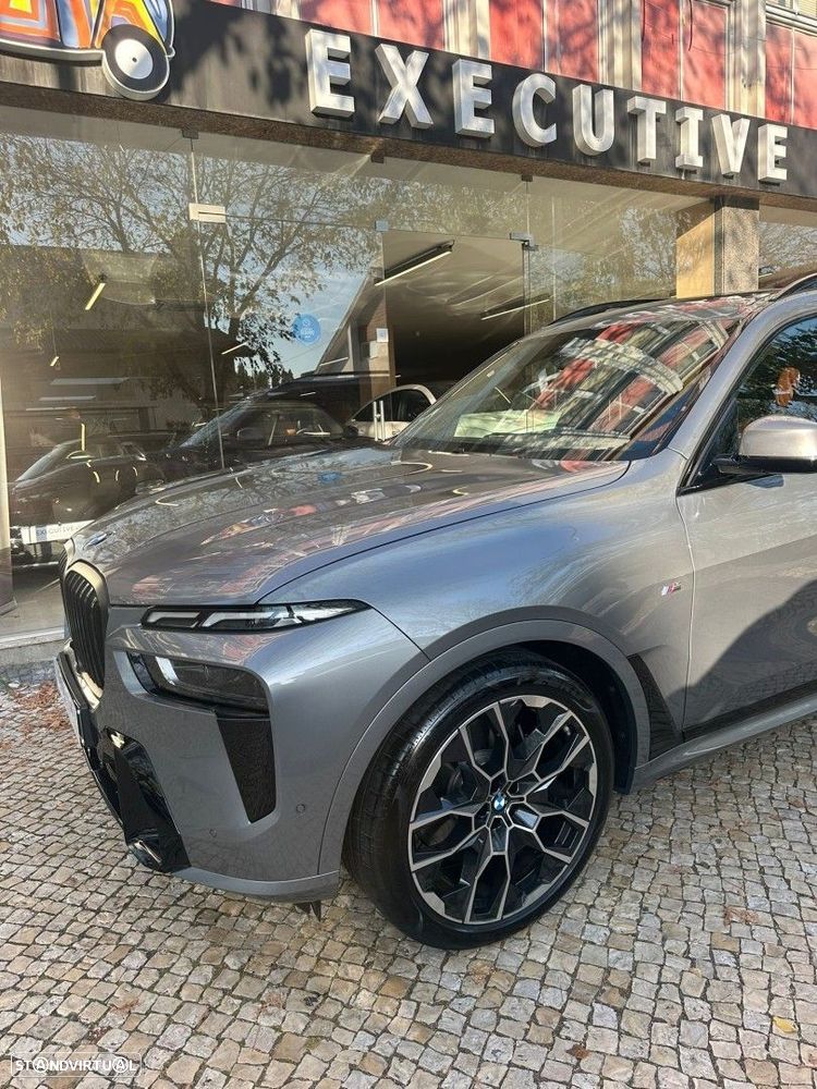BMW X7 40 d xDrive Pack M Desportivo - 18