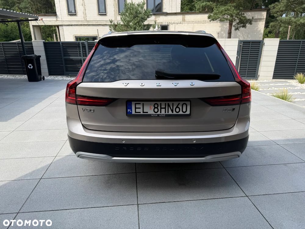 Volvo V90 B5 D AWD Ultimate Dark - 2
