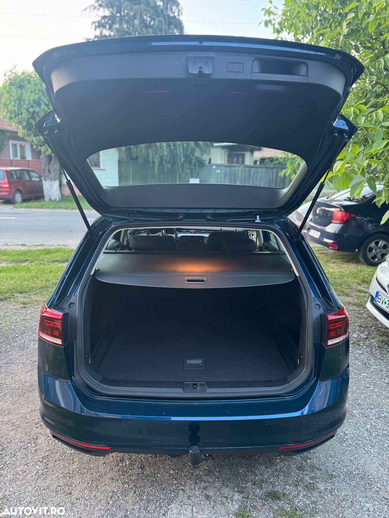 Volkswagen Passat 2.0 TDI DSG Highline - 16