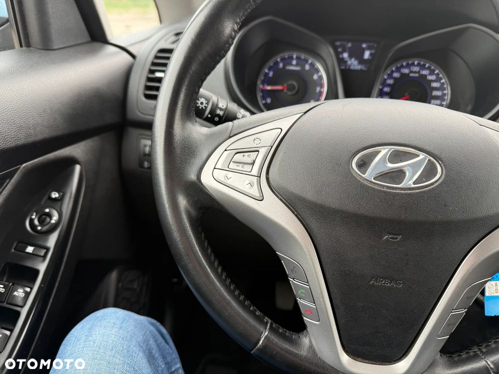 Hyundai ix20 1.4 blue Comfort - 14