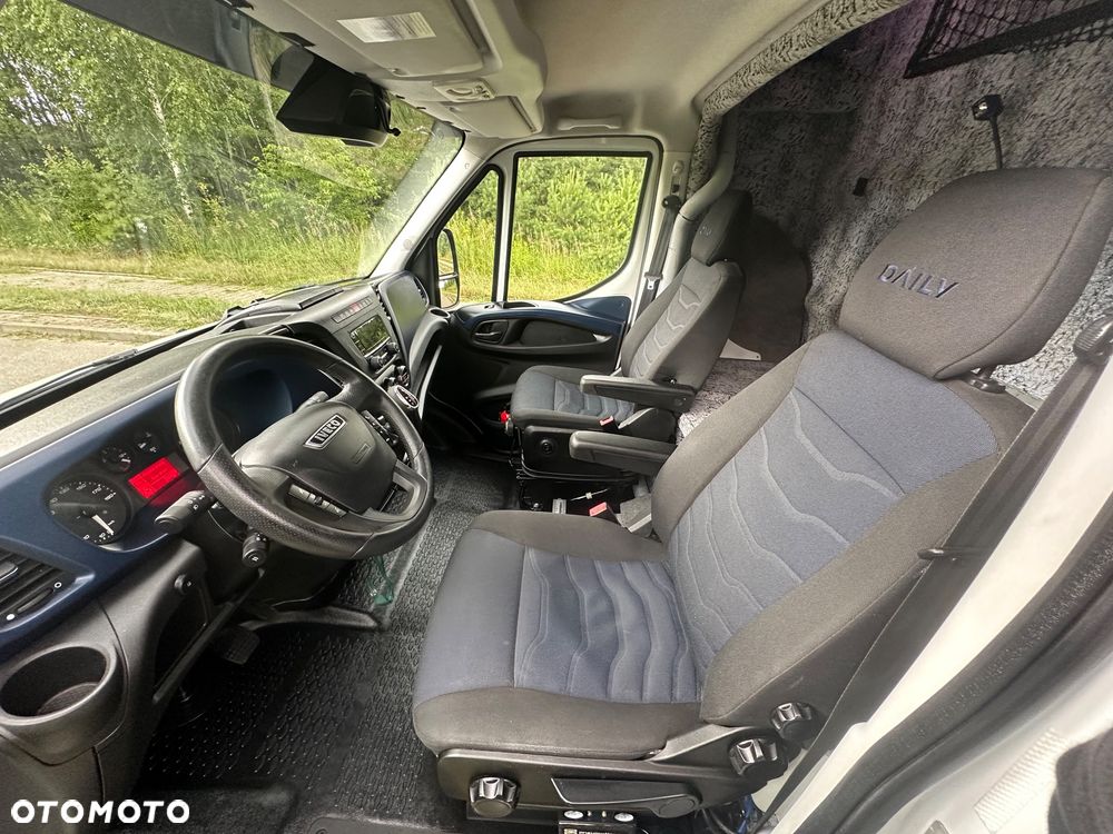 Iveco 35S15 - 10