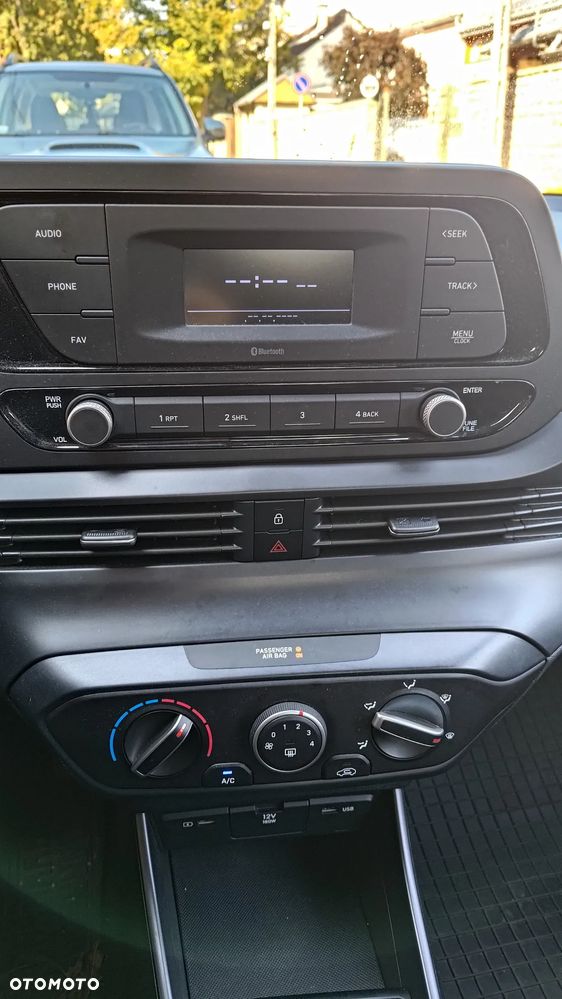 Hyundai i20 1.2 Modern - 8