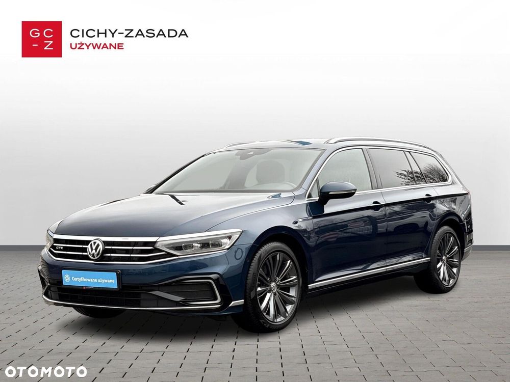 Volkswagen Passat - 2