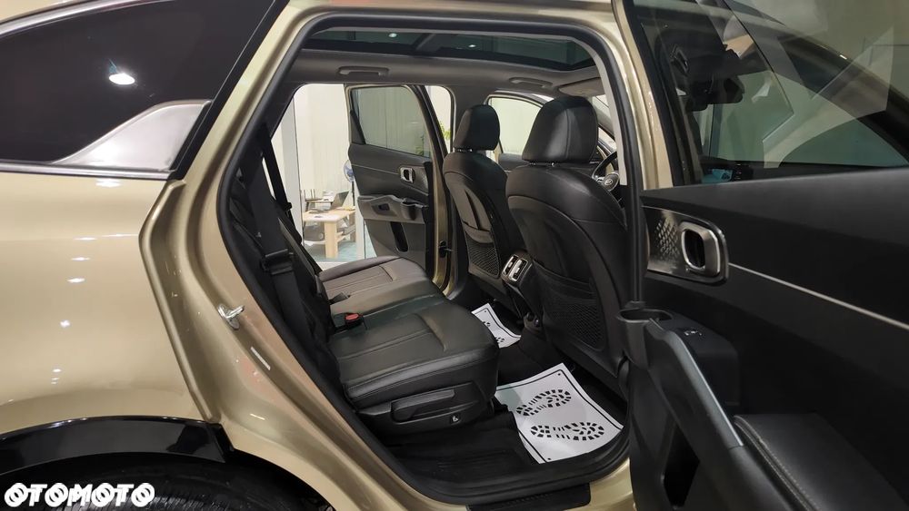 Kia Sorento - 32