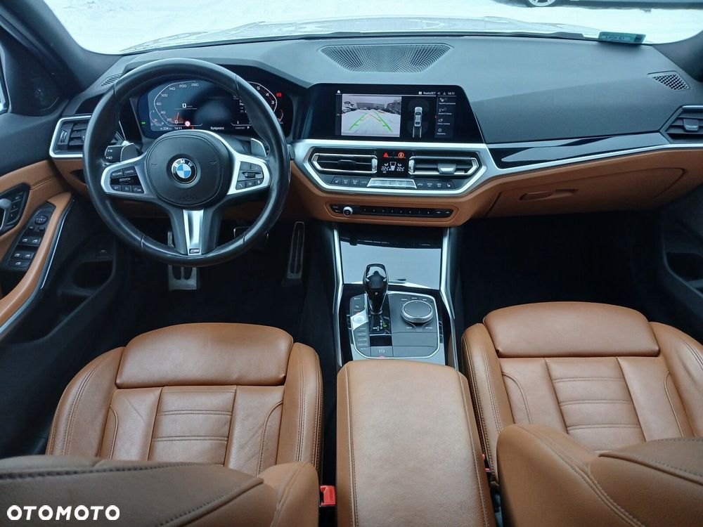 BMW Seria 3 M340i xDrive sport - 30