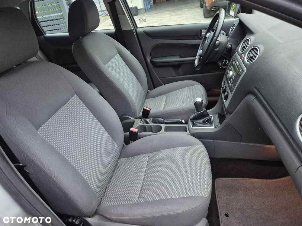 Ford Focus 1.6 TDCi FX - 13