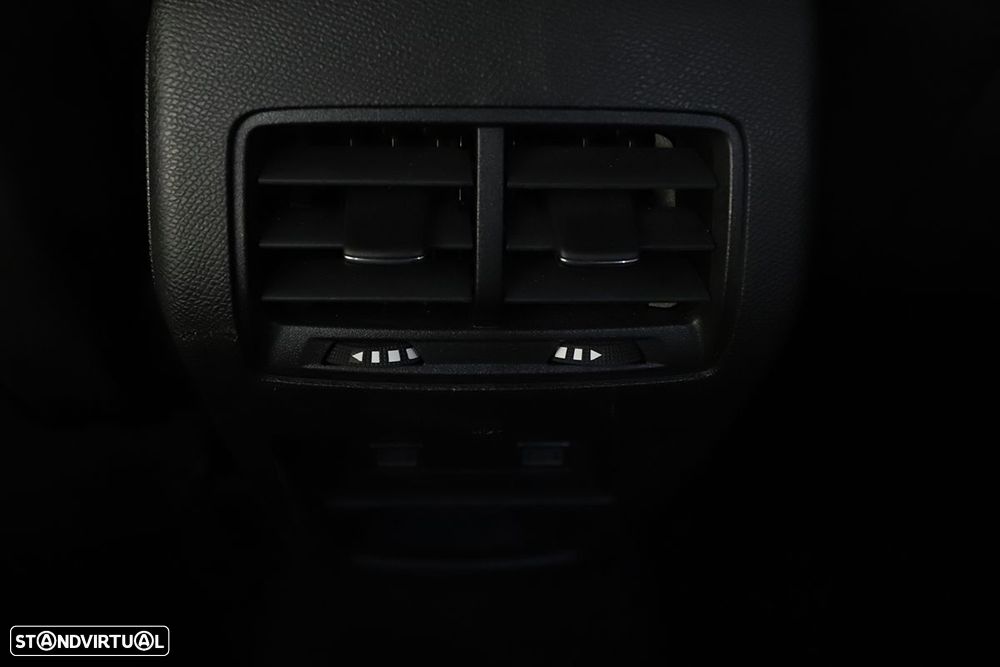 Peugeot 308 SW 1.2 PureTech GT EAT8 - 22