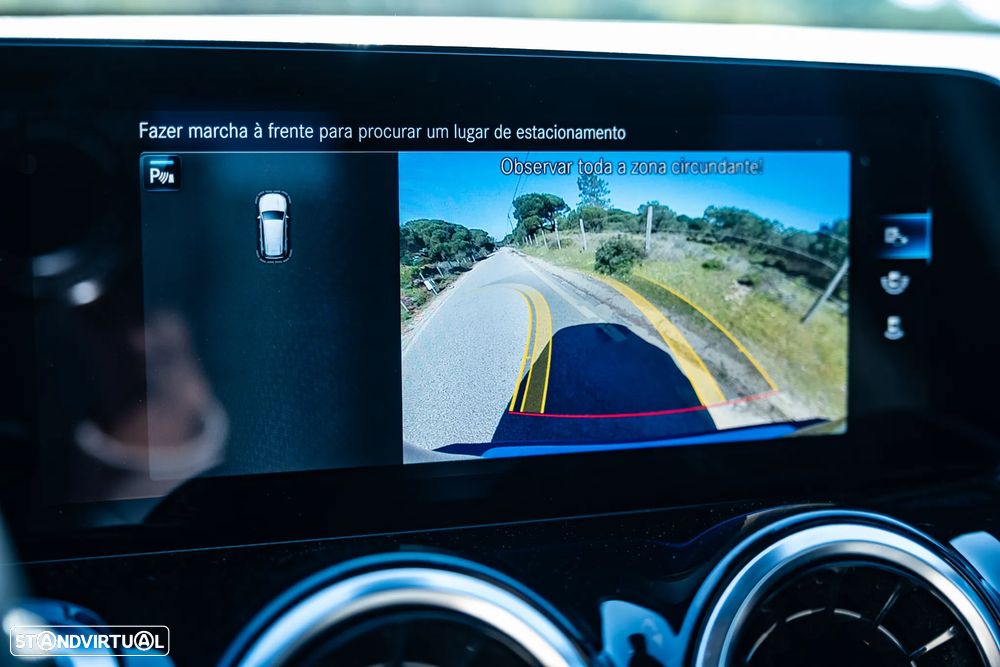 Mercedes-Benz GLB 180 d 8G-DCT Progressive - 29