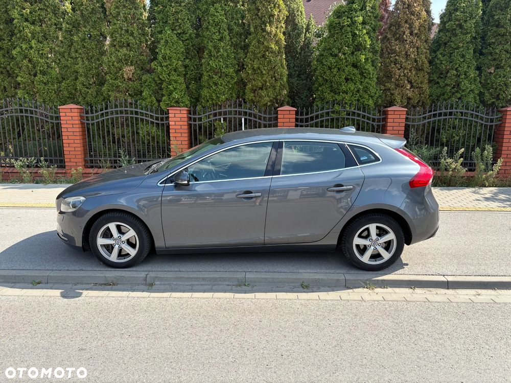 Volvo V40 D3 Momentum - 3