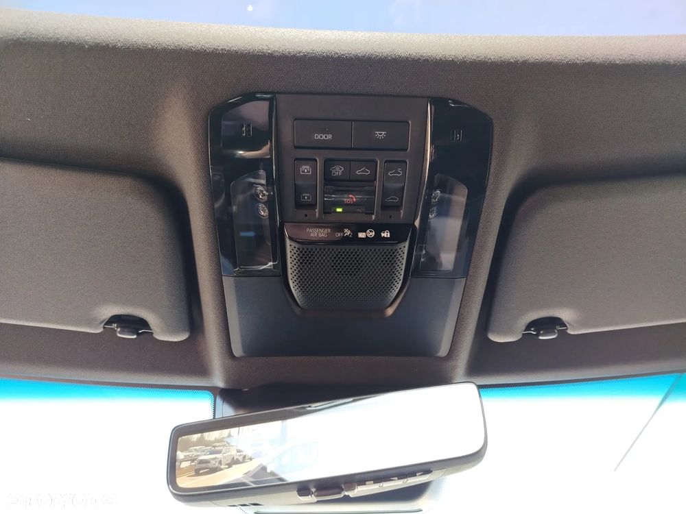 Toyota Land Cruiser - 12