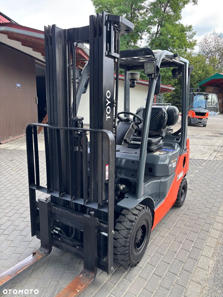 Toyota wózek widłowy 8FGF18 GWARANCJA LPG benzyna triplex PERFEKCYJNY 46800 NETTO - 3