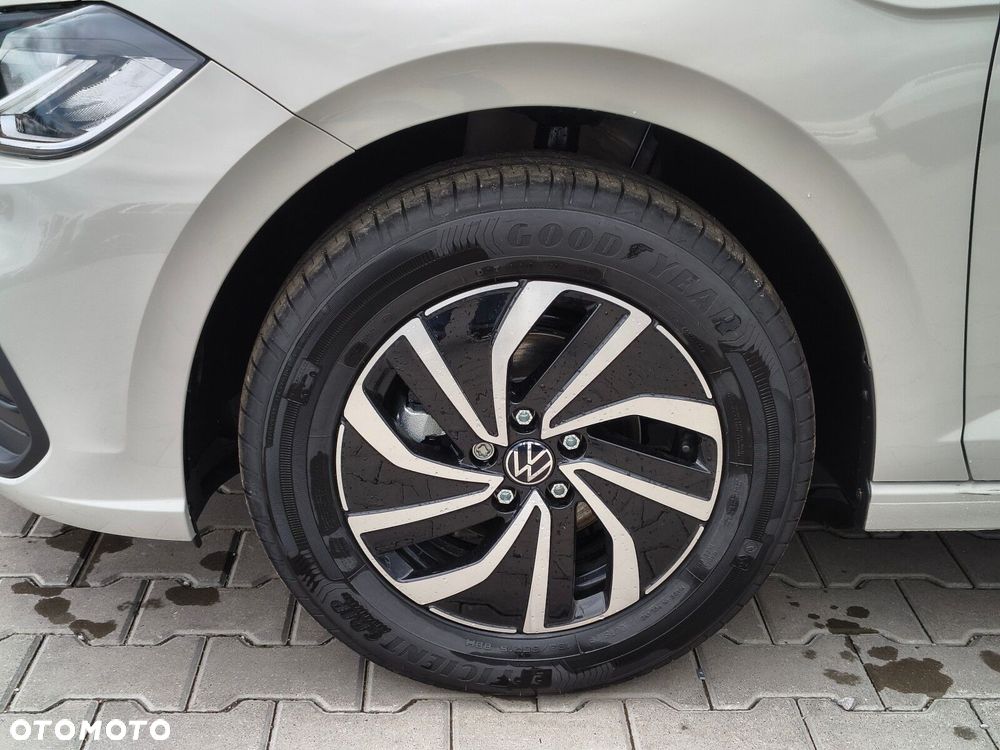 Volkswagen Polo - 11