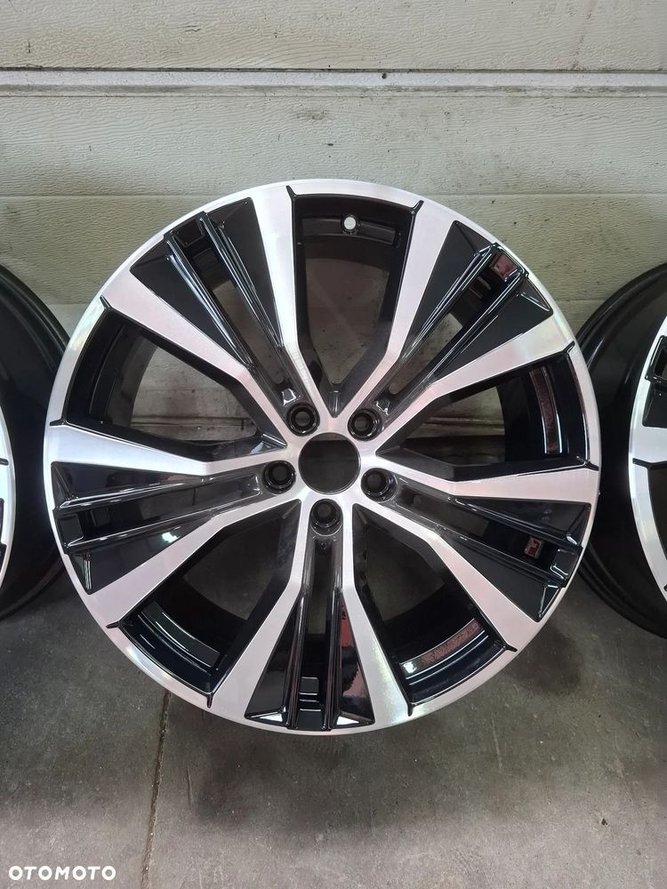 Volvo Felgi R20 32134531 - 3