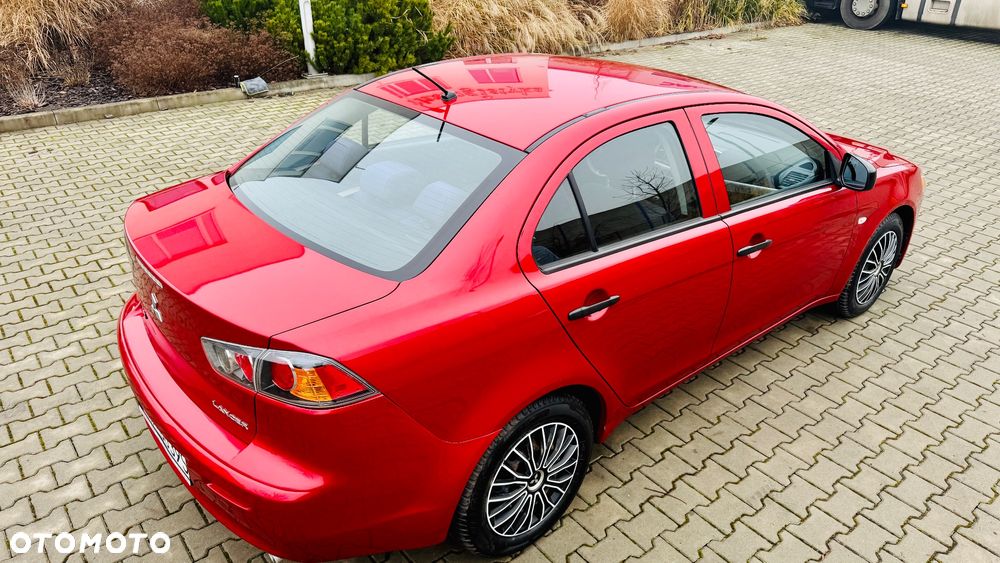 Mitsubishi Lancer - 12