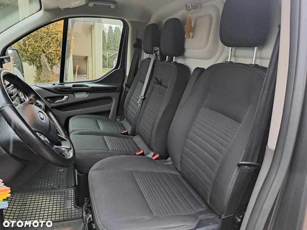 Ford TRANSIT CUSTOM - 6