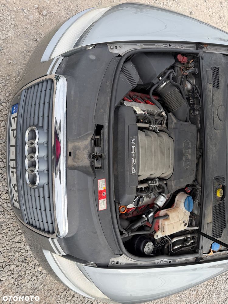 Audi A6 Avant 2.4 - 36