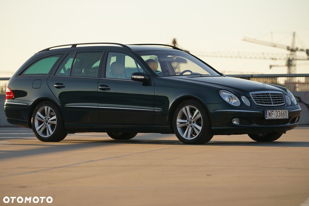 Mercedes-Benz Klasa E 500 4-Matic T Elegance - 20